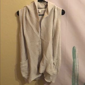 Francesca’s sweater top